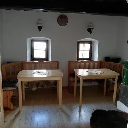 Apartment Obecna Chyzka Stara Hora Sebechleby